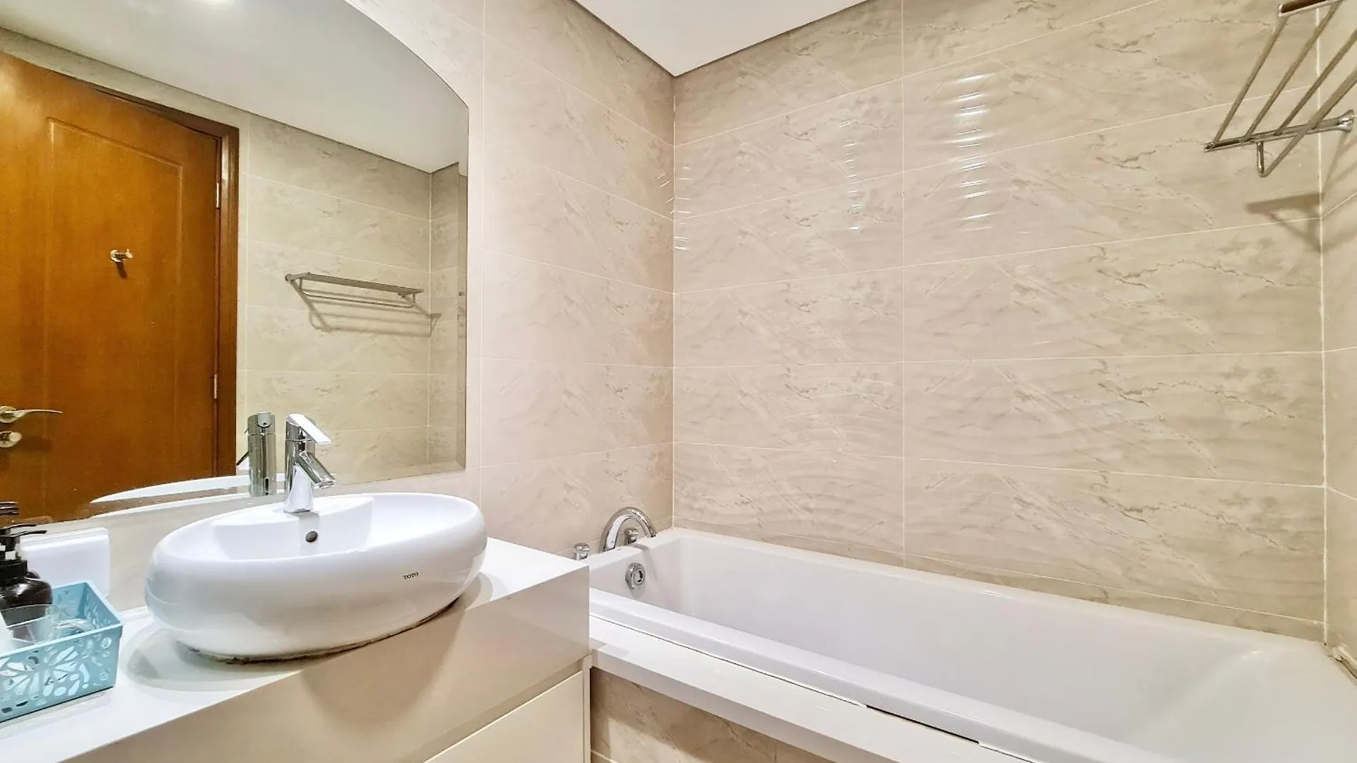 2 Bed Room At Landmark Plus - Vinhomes Ho Chi Minh City Vietnam