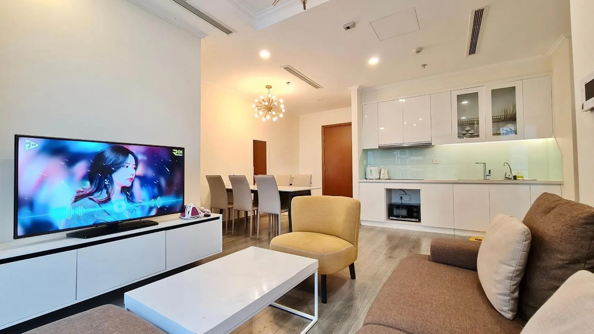 Apartment 2 Bed Room At Landmark Plus - Vinhomes Ho Chi Minh City Vietnam